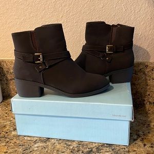 Life Stride Dark Brown Ankle Booties